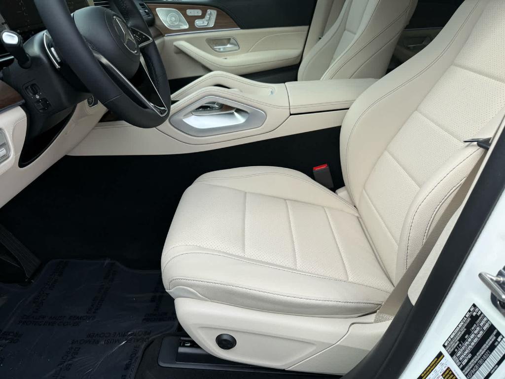 new 2026 Mercedes-Benz GLE 450e car, priced at $85,665