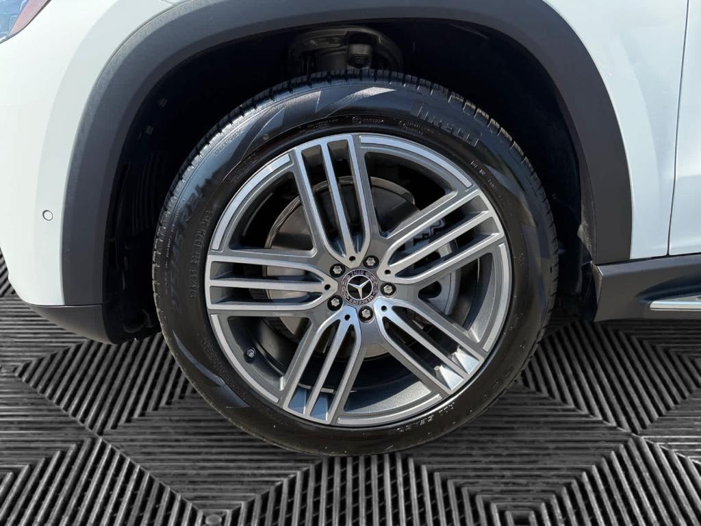 used 2025 Mercedes-Benz GLS 450 car, priced at $90,691