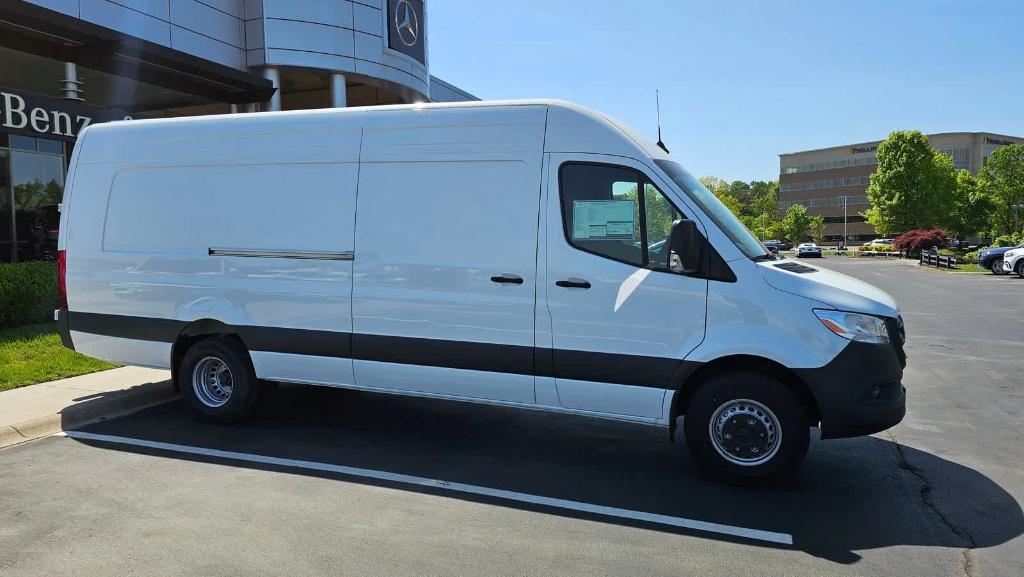 new 2024 Mercedes-Benz Sprinter 4500 car, priced at $78,907