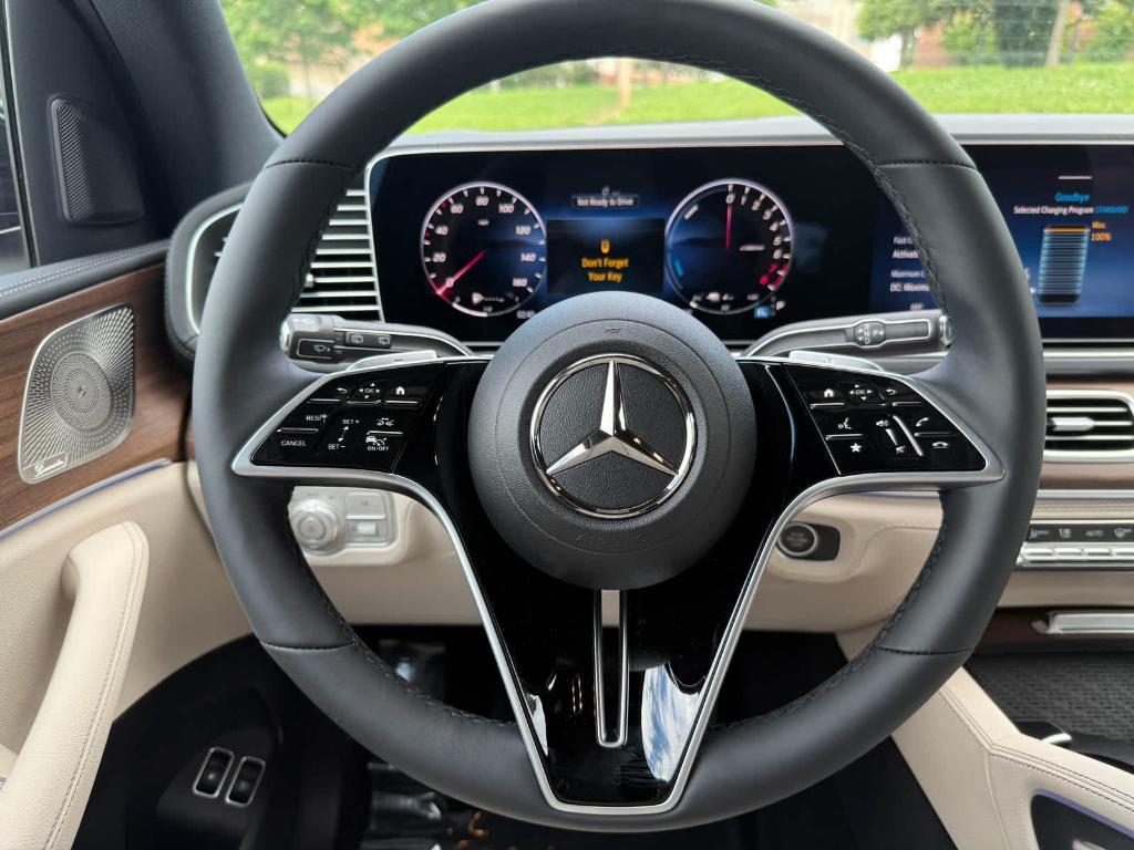 new 2025 Mercedes-Benz GLE 450e car, priced at $84,905