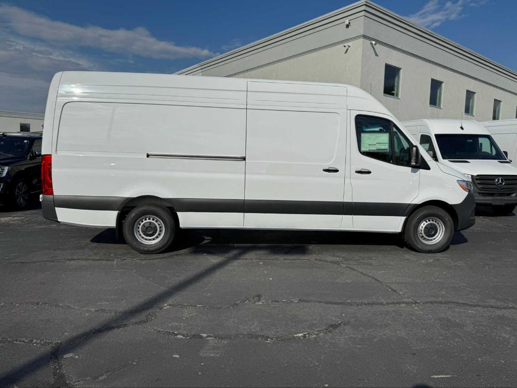 new 2025 Mercedes-Benz Sprinter 2500 car, priced at $60,946