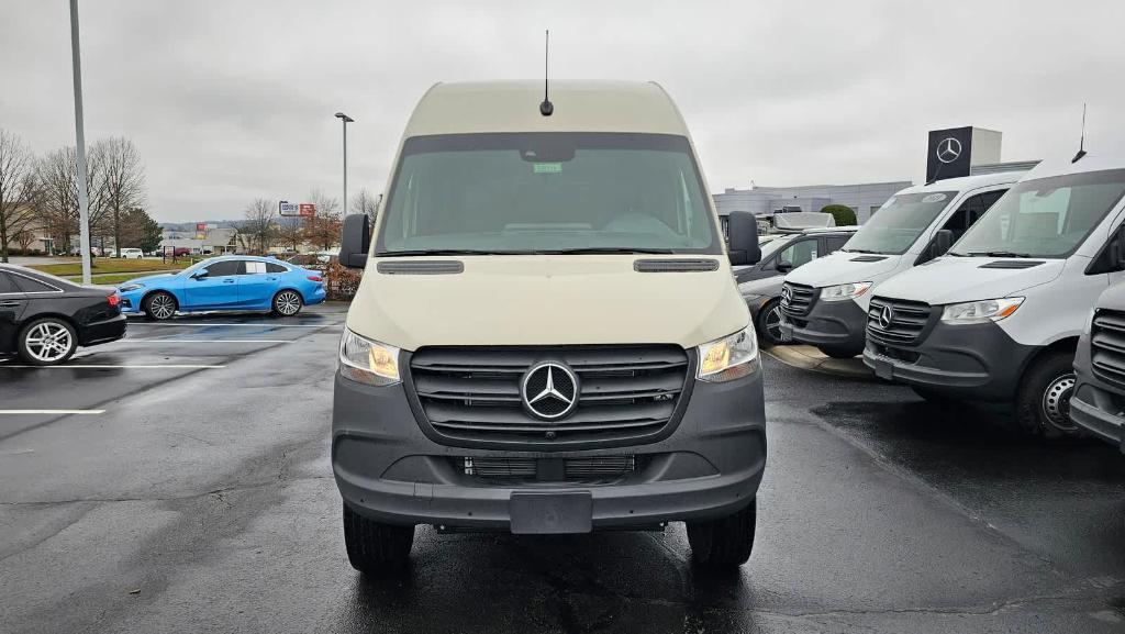 new 2024 Mercedes-Benz Sprinter 2500 car