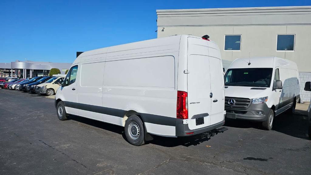 new 2024 Mercedes-Benz Sprinter 2500 car, priced at $68,378