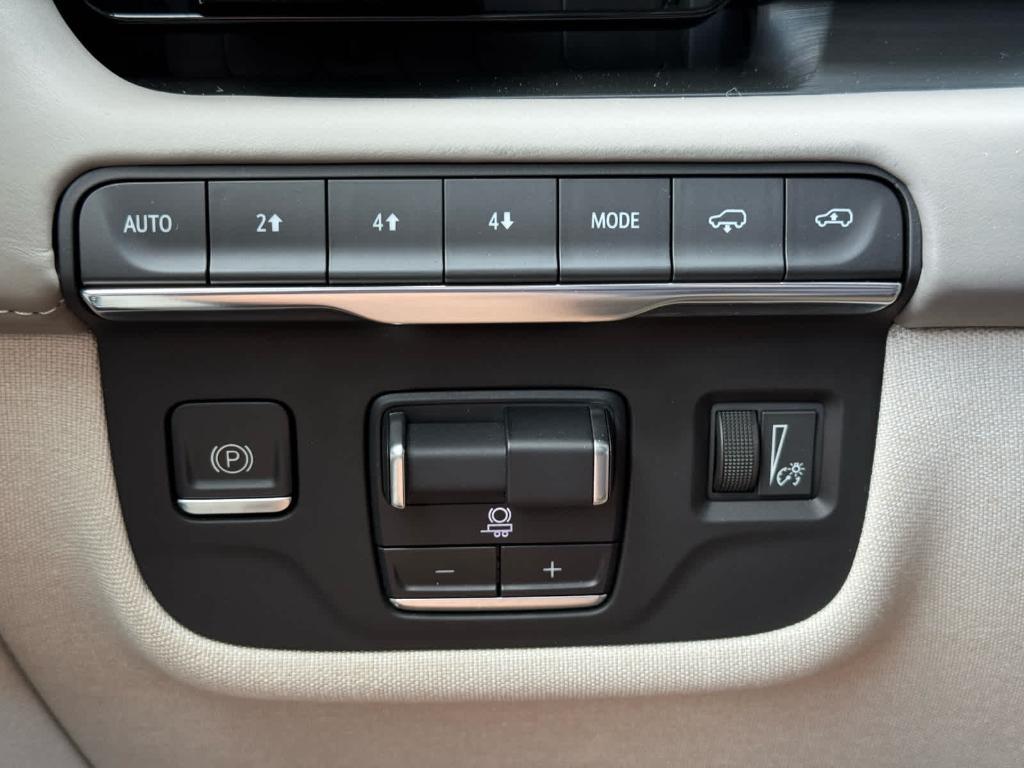 used 2021 Cadillac Escalade ESV car, priced at $68,997
