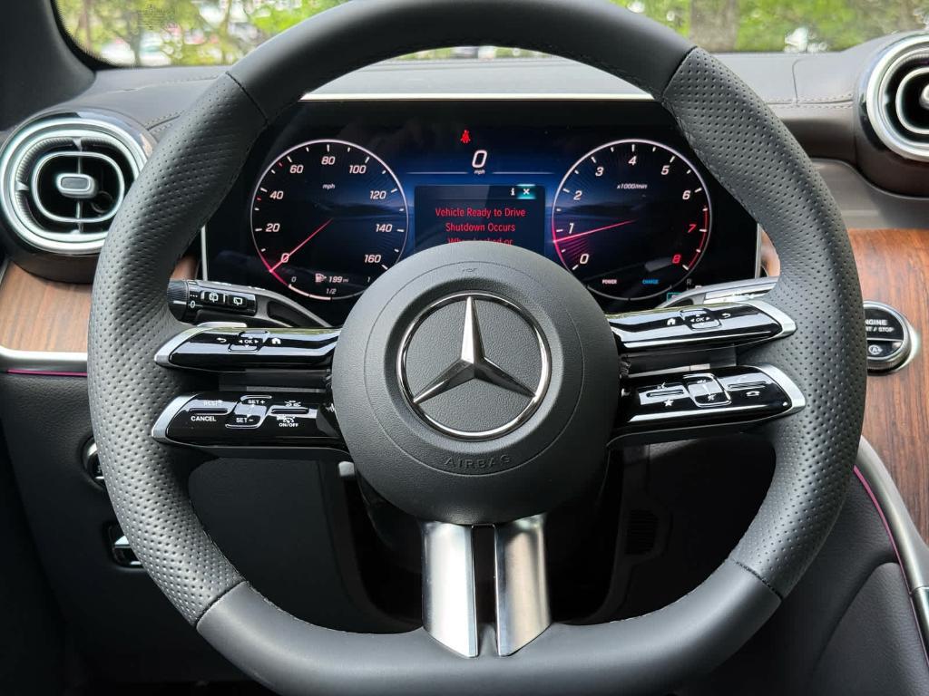 new 2025 Mercedes-Benz GLC 300 car, priced at $60,765