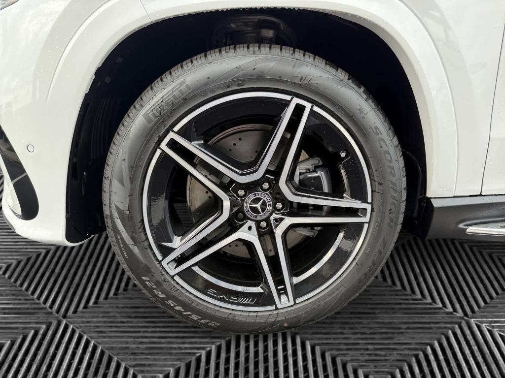 new 2026 Mercedes-Benz GLS 450 car, priced at $104,085