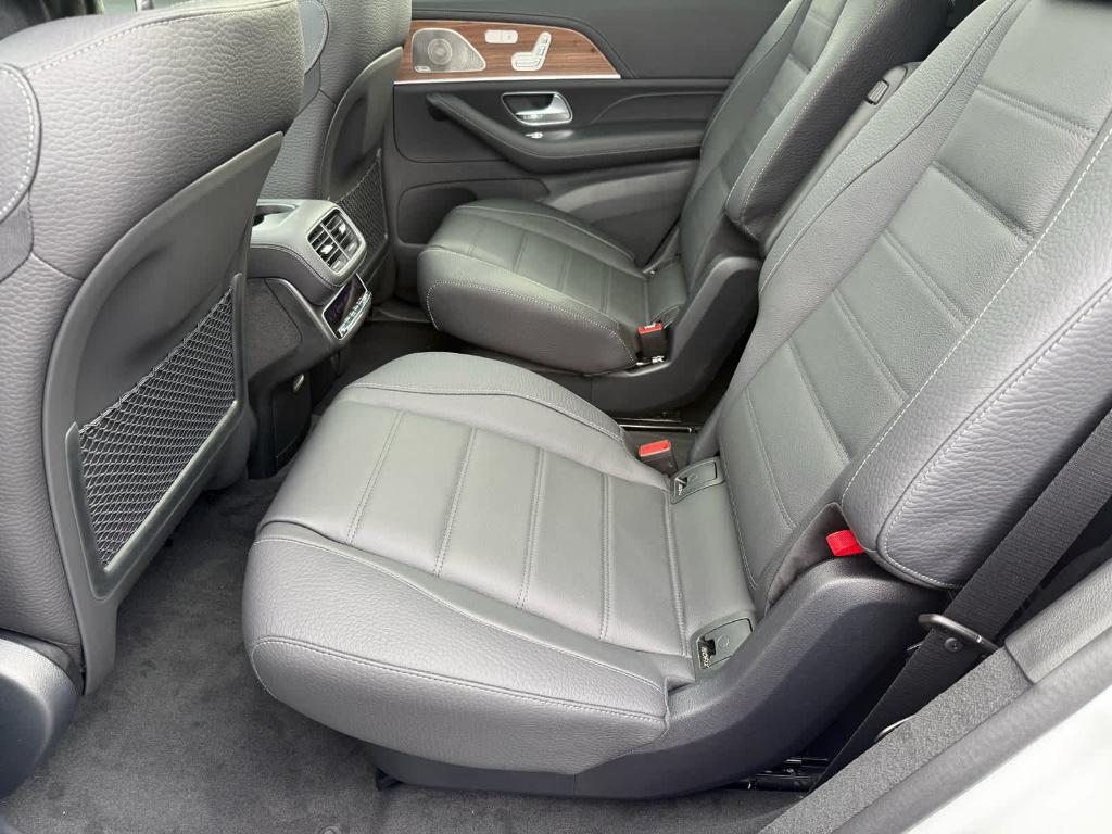 new 2026 Mercedes-Benz GLS 450 car, priced at $104,085