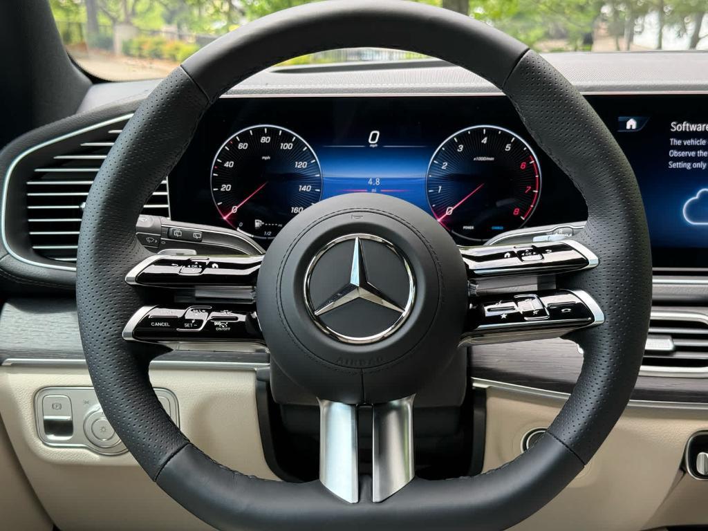 new 2025 Mercedes-Benz GLS 450 car, priced at $104,465