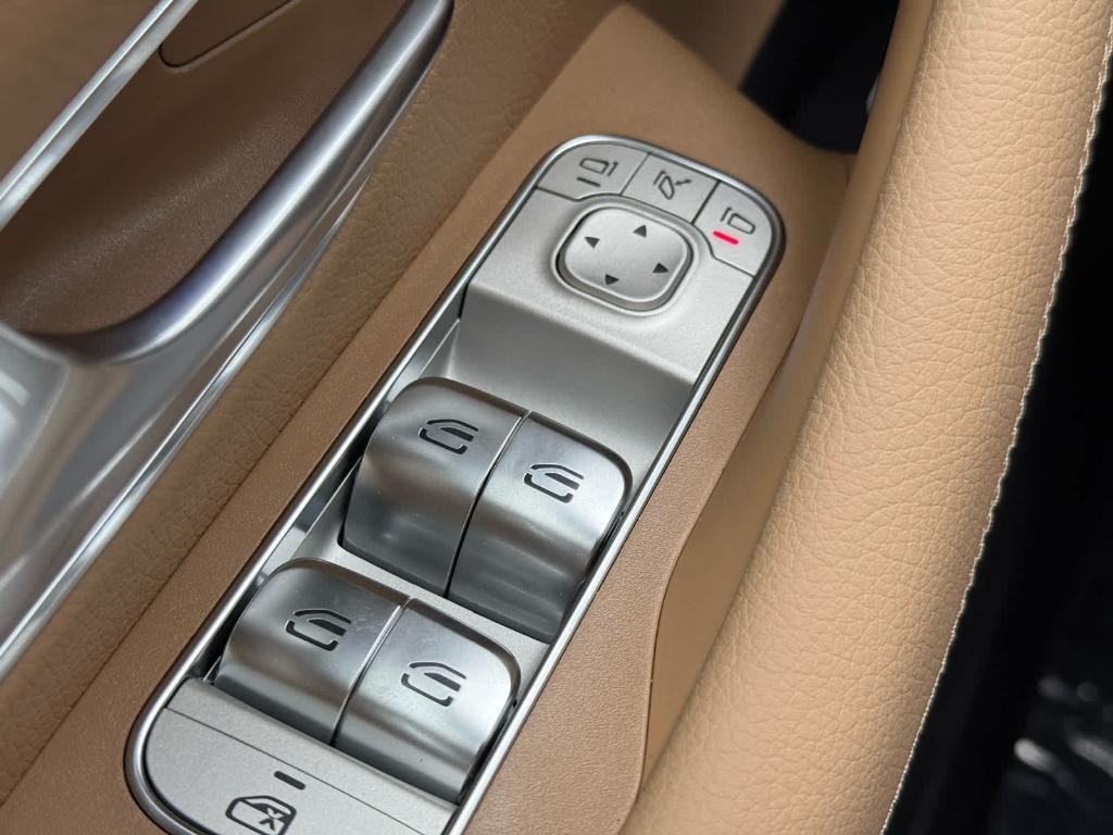 new 2025 Mercedes-Benz GLE 450e car, priced at $87,050