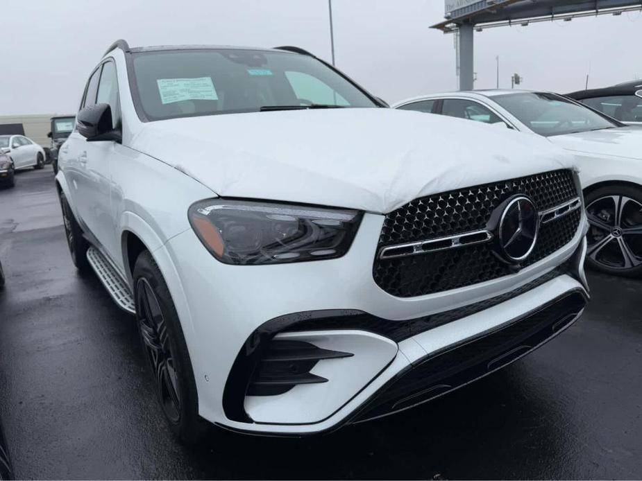 new 2025 Mercedes-Benz AMG GLE 53 car