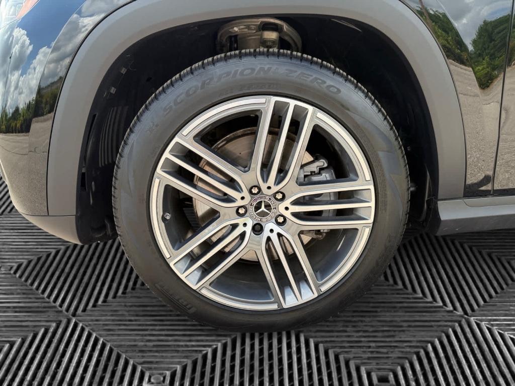 used 2025 Mercedes-Benz GLS 450 car, priced at $85,500