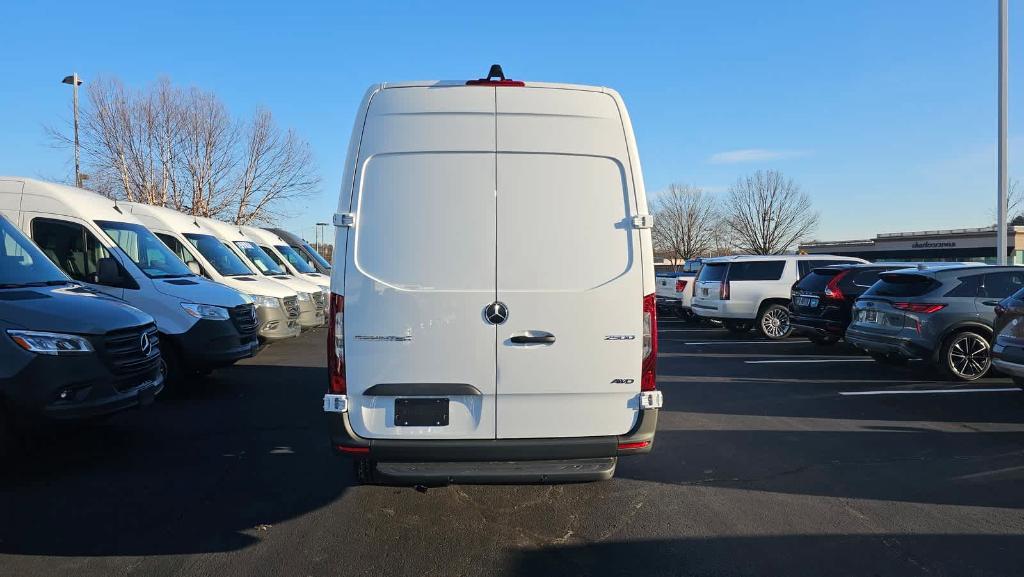 new 2024 Mercedes-Benz Sprinter 2500 car, priced at $77,906