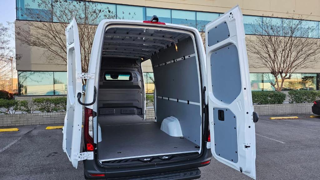 new 2024 Mercedes-Benz Sprinter 2500 car, priced at $77,906