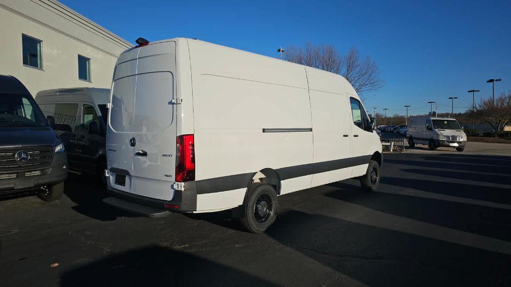 new 2024 Mercedes-Benz Sprinter 2500 car, priced at $77,906