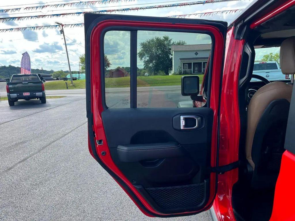 used 2021 Jeep Gladiator car, priced at $39,267