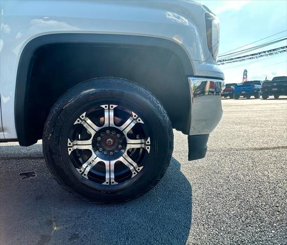 used 2018 GMC Sierra 1500 car, priced at $14,995