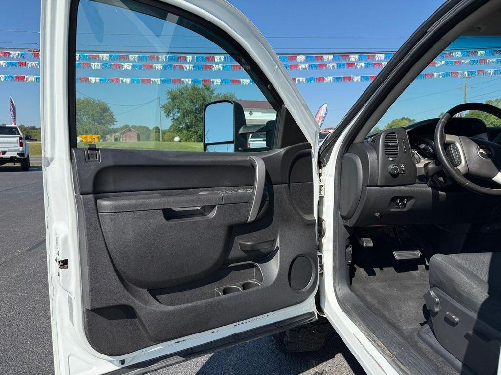 used 2014 Chevrolet Silverado 2500 car, priced at $18,125