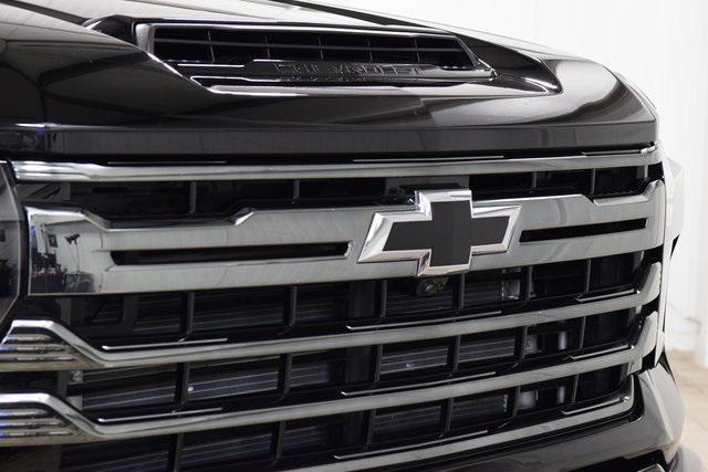 used 2024 Chevrolet Silverado 2500 car, priced at $75,650