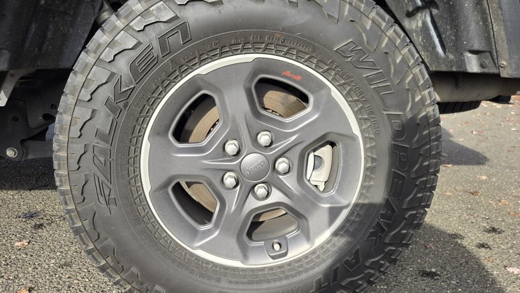 used 2022 Jeep Gladiator car, priced at $35,500