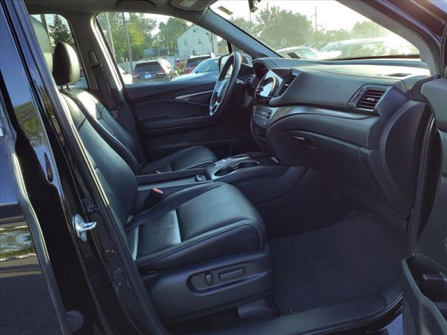 used 2022 Honda Pilot car, priced at $32,995