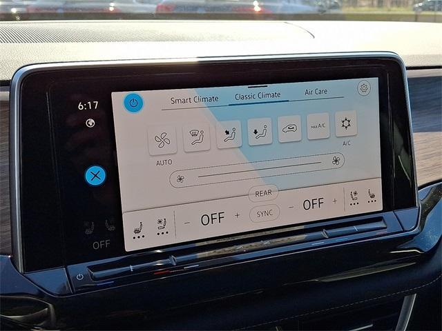 new 2025 Volkswagen Atlas car, priced at $56,136