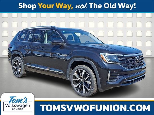 new 2025 Volkswagen Atlas car, priced at $56,136