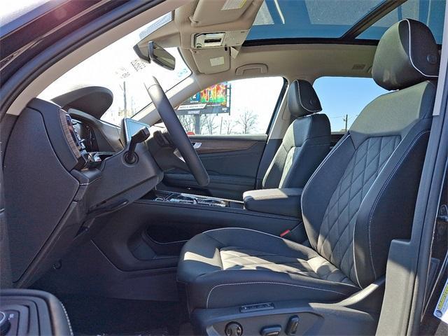 new 2025 Volkswagen Atlas car, priced at $56,136