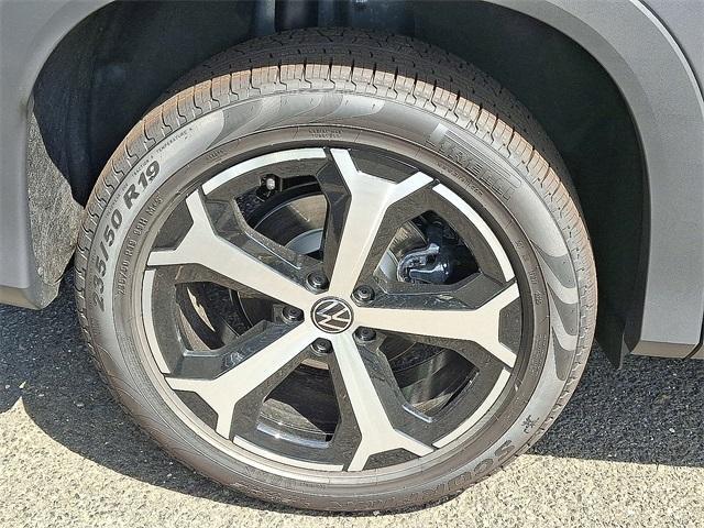 new 2025 Volkswagen Tiguan car, priced at $38,287