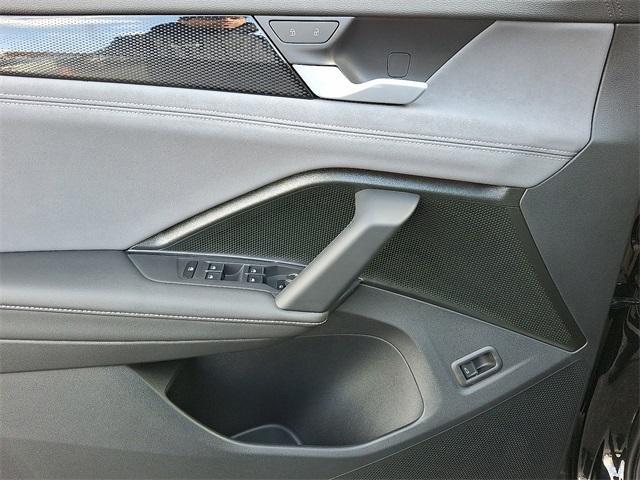 new 2026 Volkswagen Tiguan car, priced at $39,072