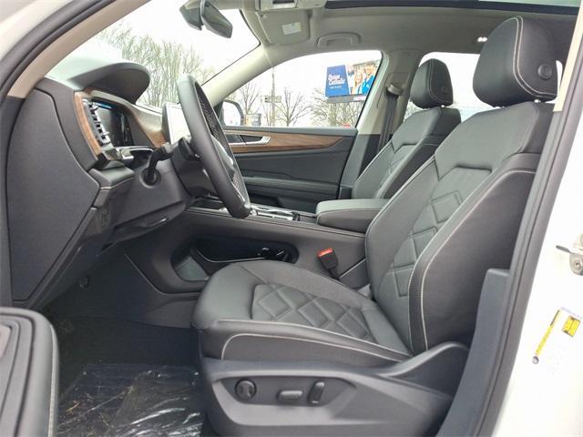 new 2025 Volkswagen Atlas car, priced at $48,737