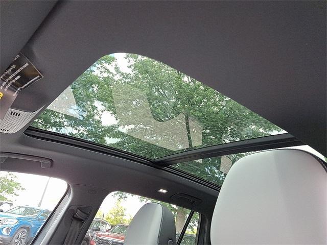 new 2025 Volkswagen Tiguan car, priced at $39,191