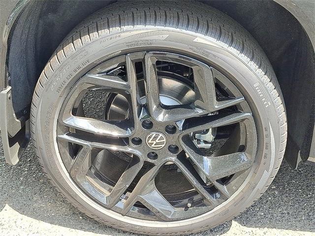 new 2025 Volkswagen Tiguan car, priced at $39,191