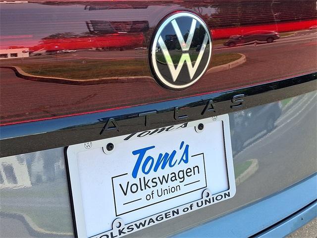 new 2025 Volkswagen Atlas Cross Sport car, priced at $51,776