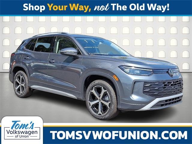 new 2025 Volkswagen Tiguan car, priced at $37,871