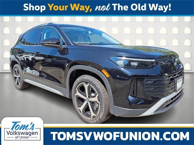 new 2025 Volkswagen Tiguan car, priced at $38,316