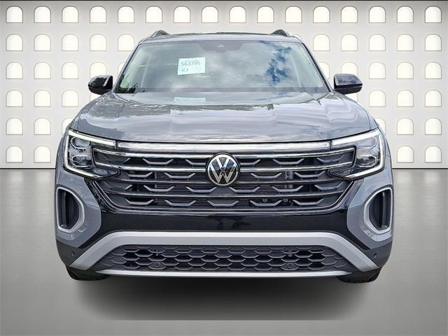 new 2025 Volkswagen Atlas car, priced at $49,406