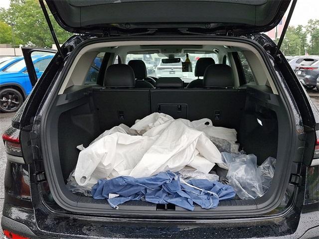 new 2025 Volkswagen Taos car, priced at $36,931