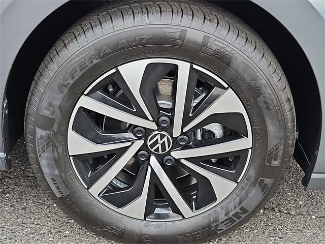new 2025 Volkswagen Jetta car, priced at $24,779