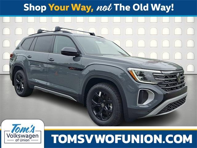 new 2025 Volkswagen Atlas car, priced at $49,876