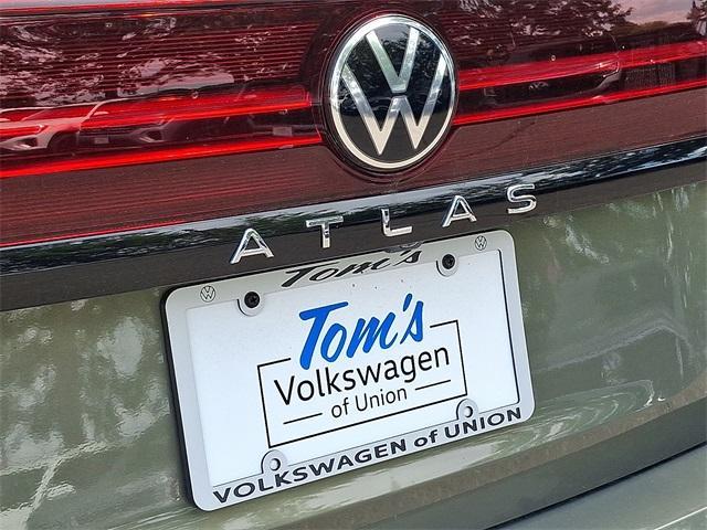 new 2025 Volkswagen Atlas car, priced at $49,000