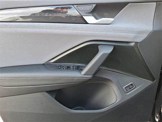 new 2026 Volkswagen Tiguan car, priced at $39,072