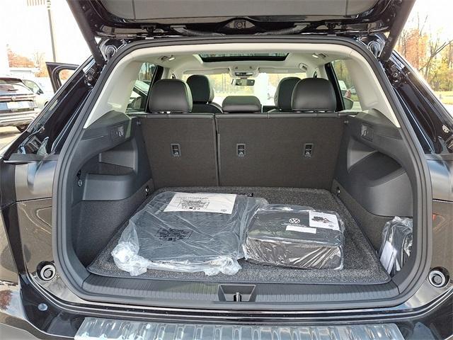 new 2026 Volkswagen Tiguan car, priced at $39,072