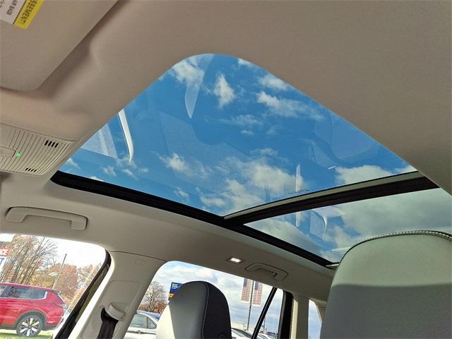 new 2026 Volkswagen Tiguan car, priced at $39,072