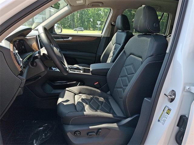 new 2025 Volkswagen Atlas car, priced at $49,452