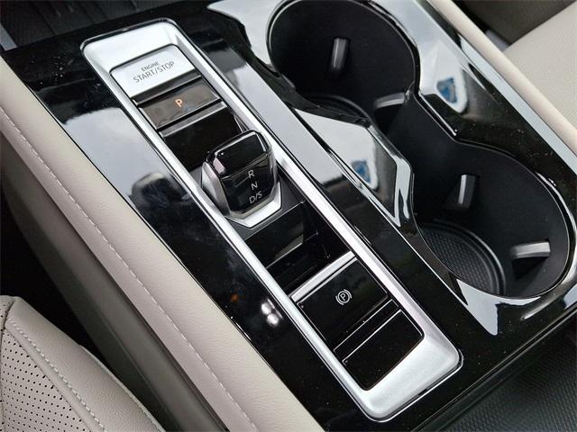 new 2025 Volkswagen Atlas car, priced at $48,092
