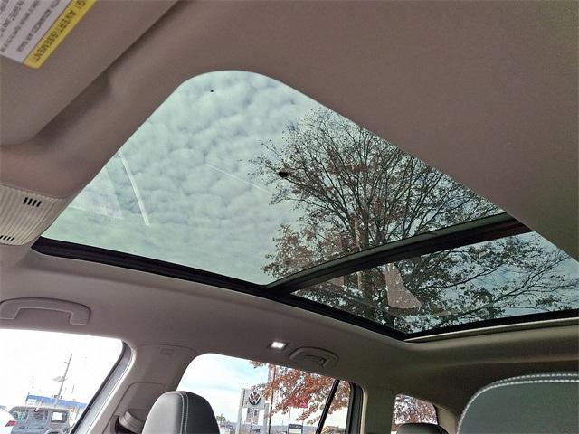 new 2026 Volkswagen Atlas car, priced at $52,475