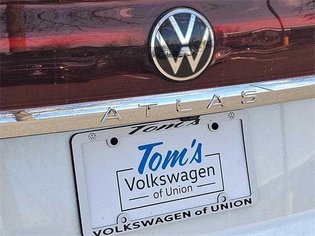 new 2024 Volkswagen Atlas Cross Sport car, priced at $52,790