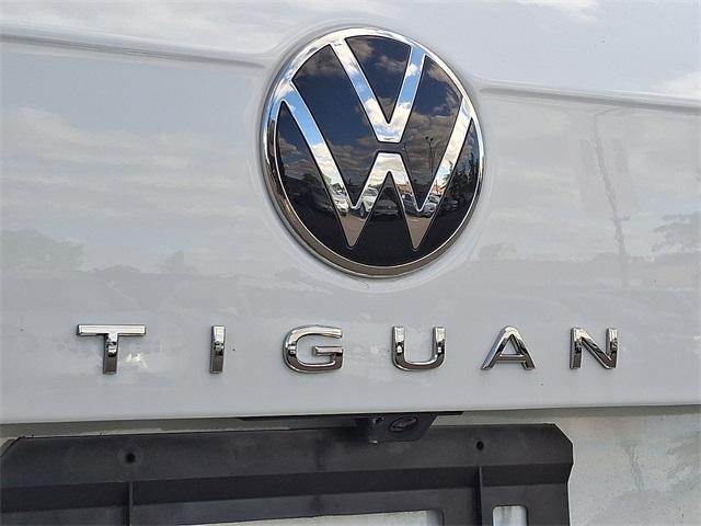 new 2024 Volkswagen Tiguan car, priced at $33,274