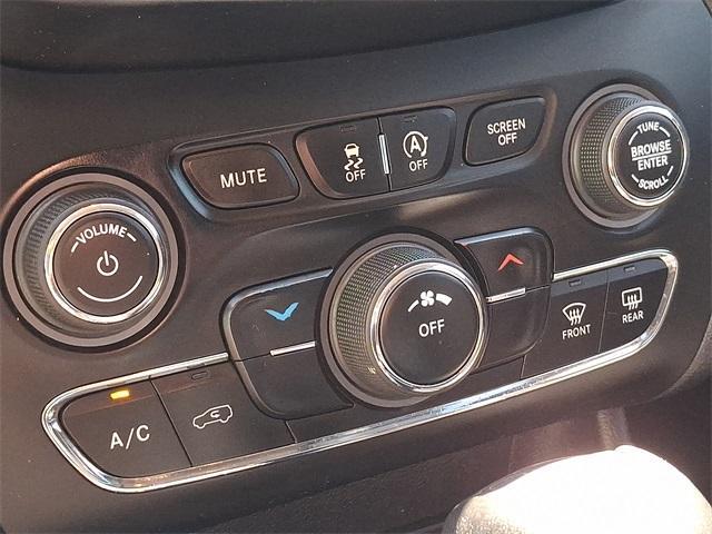 used 2020 Jeep Cherokee car, priced at $15,477