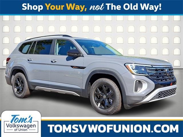 new 2025 Volkswagen Atlas car, priced at $49,406